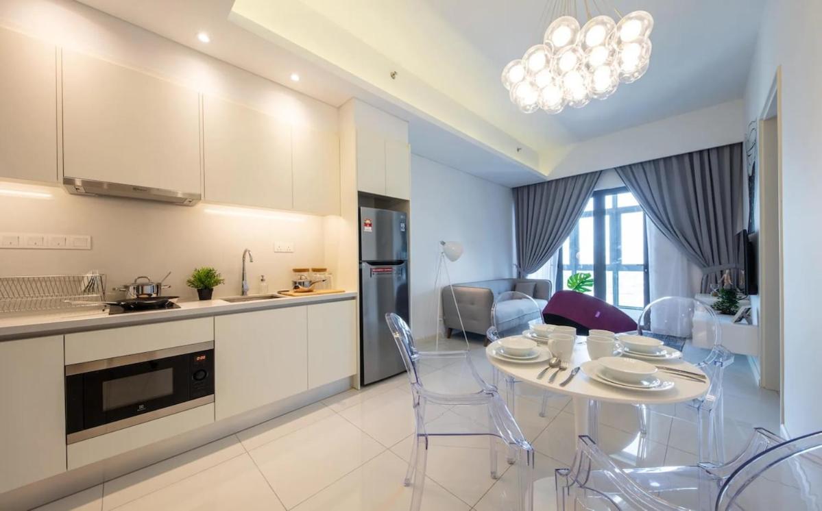 Pangsapuri 03 Tribeca Serviced I 5 Min To Pavilion Kl I 2r1b I Trx Tower View *